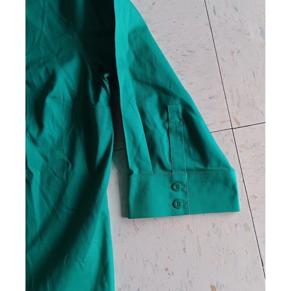 Chicos No Iron Button Down Shirt S Green Blouse 100% Cotton Minimalist Career - Picture 2 of 4